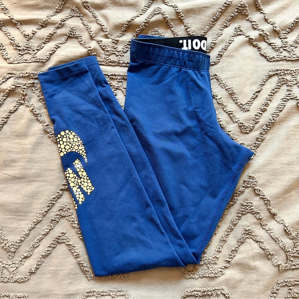 Blue Nike leggings